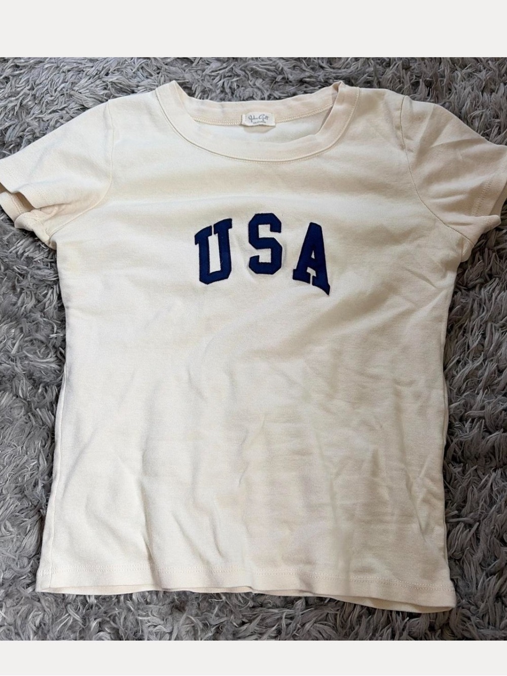 Brandy Melville tee